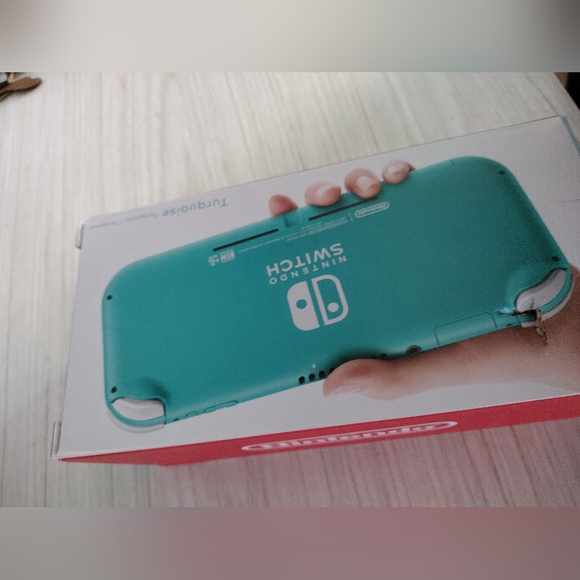 Nintendo switch lite - Picture 2 of 4